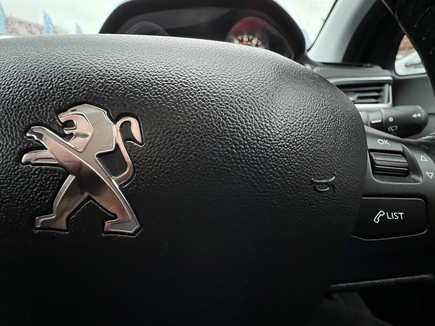 Used Peugeot 2008 2017 for sale - 76990740: Photo 26