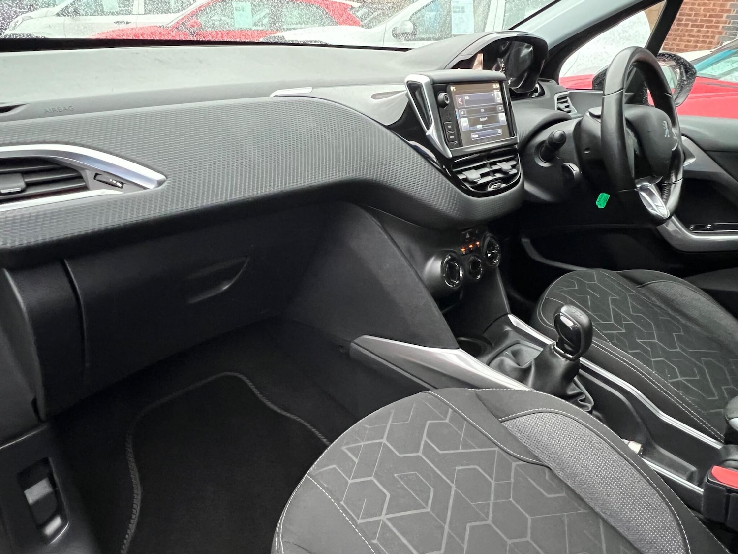 Used Peugeot 2008 2017 for sale - 76990740: Photo 32