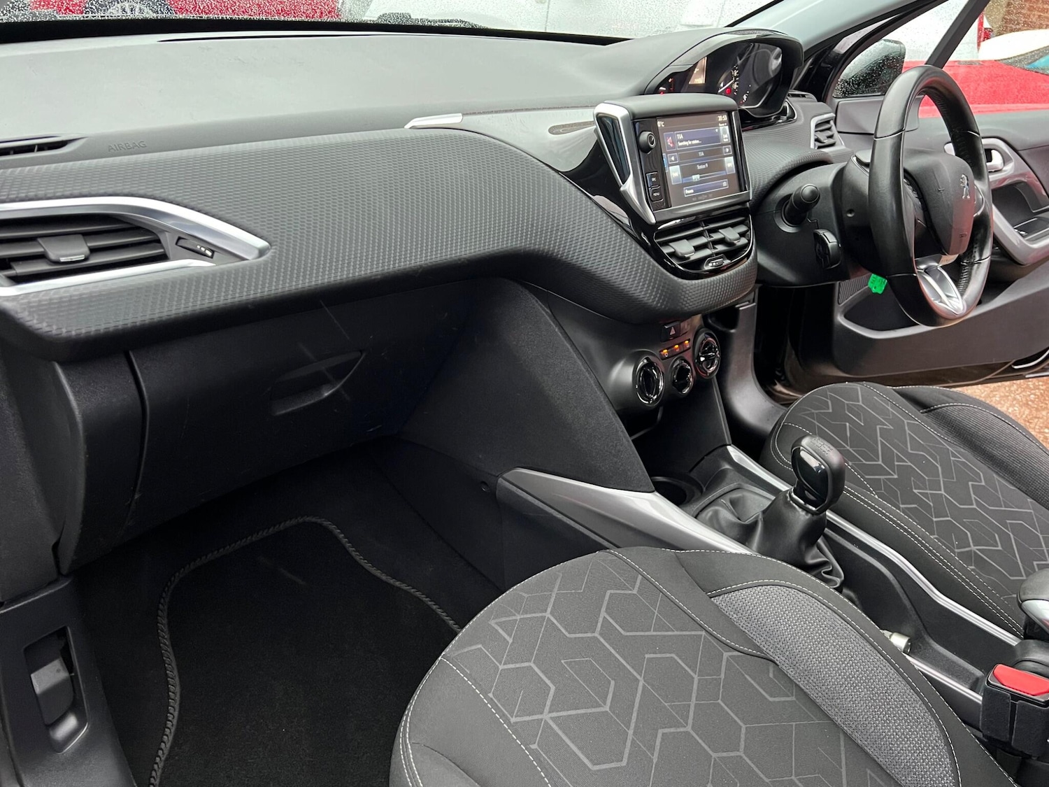 Used Peugeot 2008 2017 for sale - 76990740: Photo 40