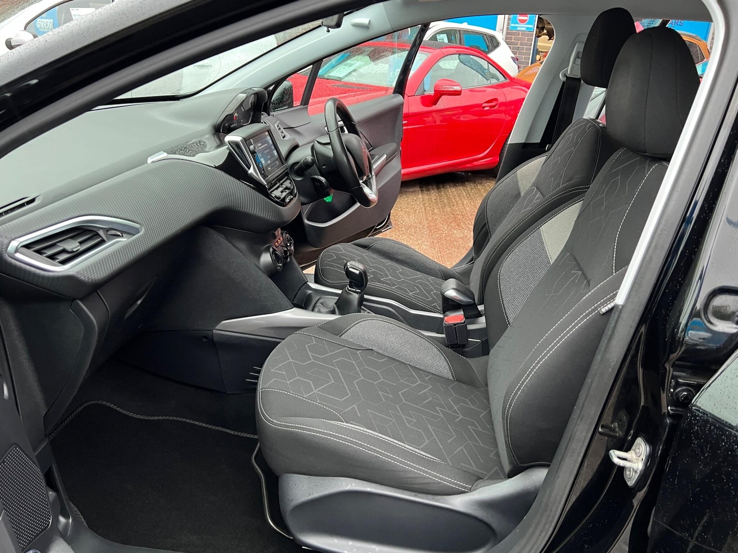 Used Peugeot 2008 2017 for sale - 76990740: Photo 41