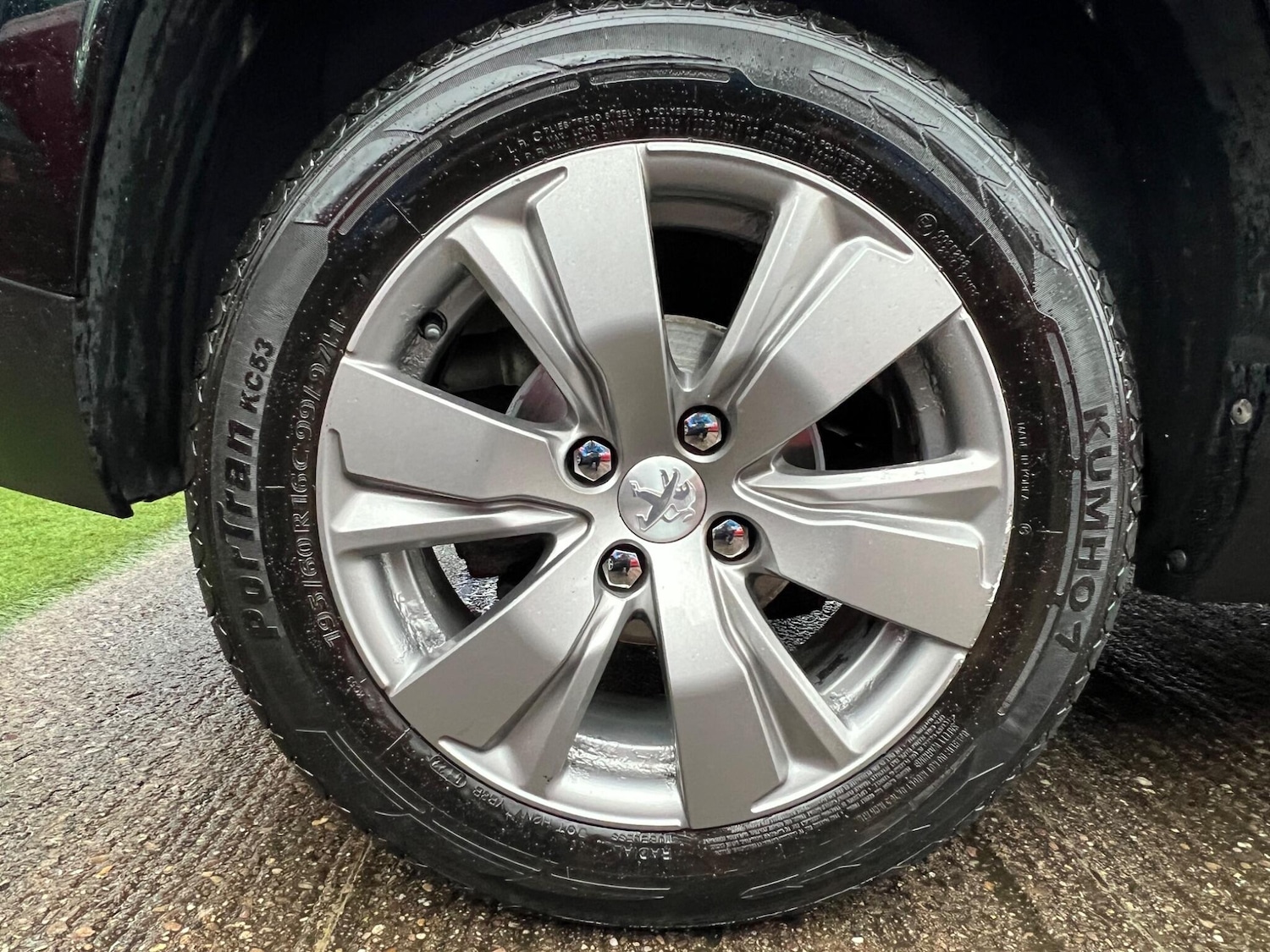 Used Peugeot 2008 2017 for sale - 76990740: Photo 73