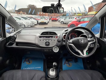 Used Honda Jazz 2010 for sale - 77586962: Photo