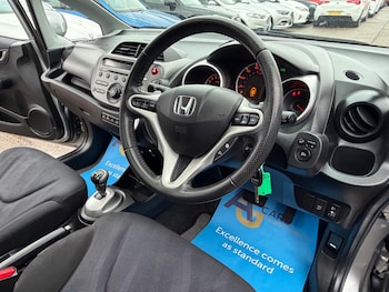 Used Honda Jazz 2010 for sale - 77586962: Photo