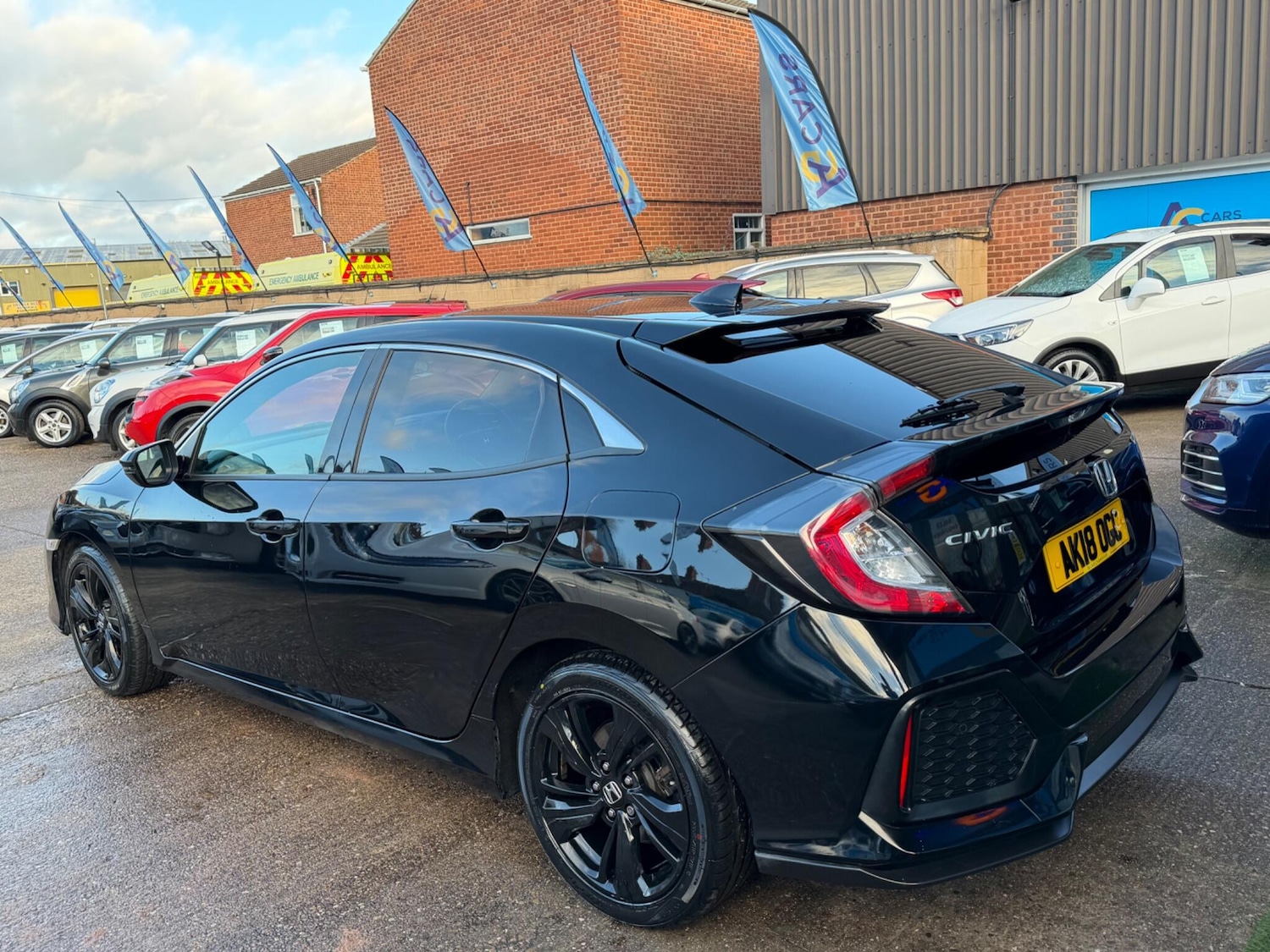 Used Honda Civic 2018 for sale - 77097817: Photo 11