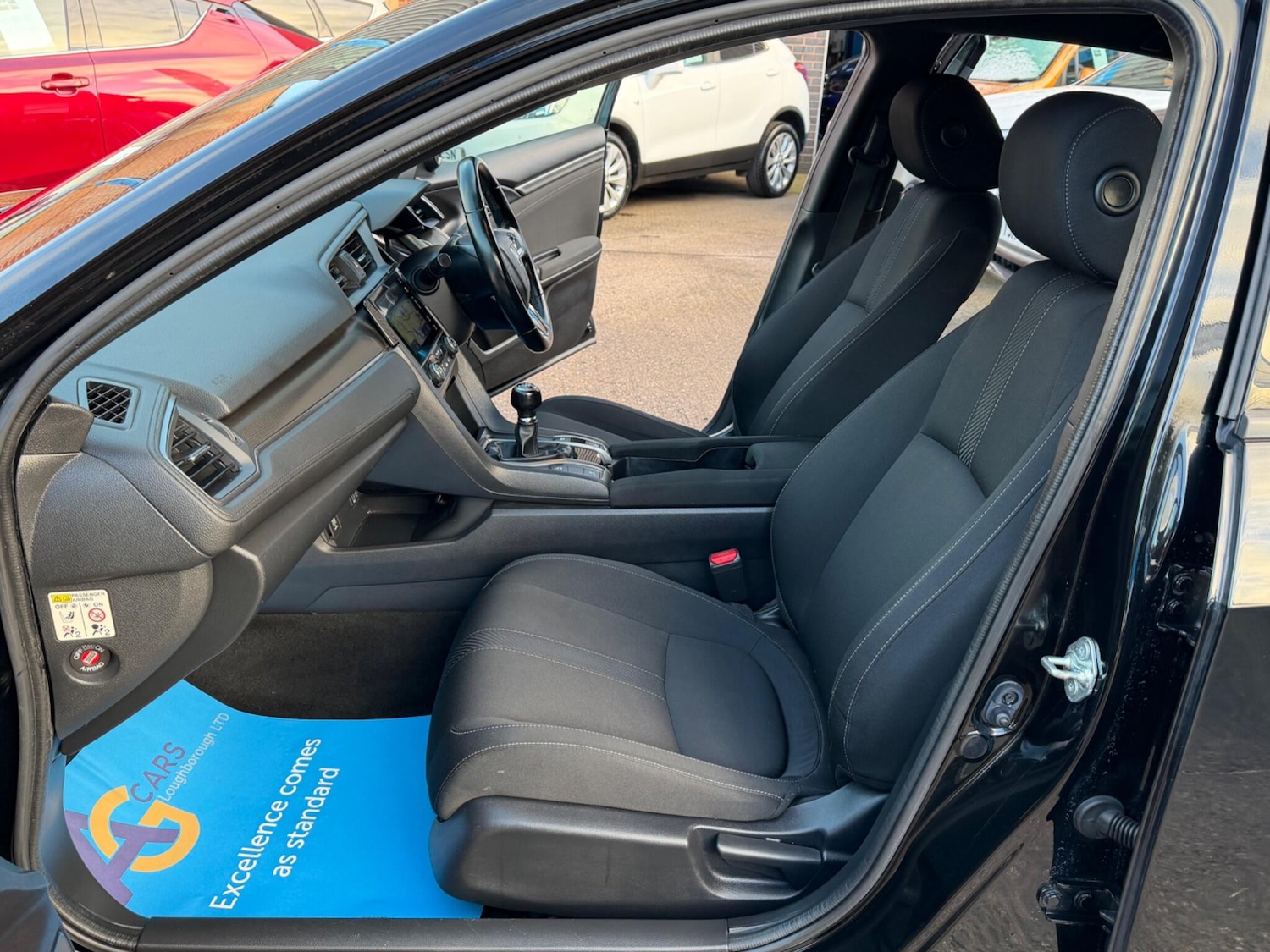 Used Honda Civic 2018 for sale - 77097817: Photo 4