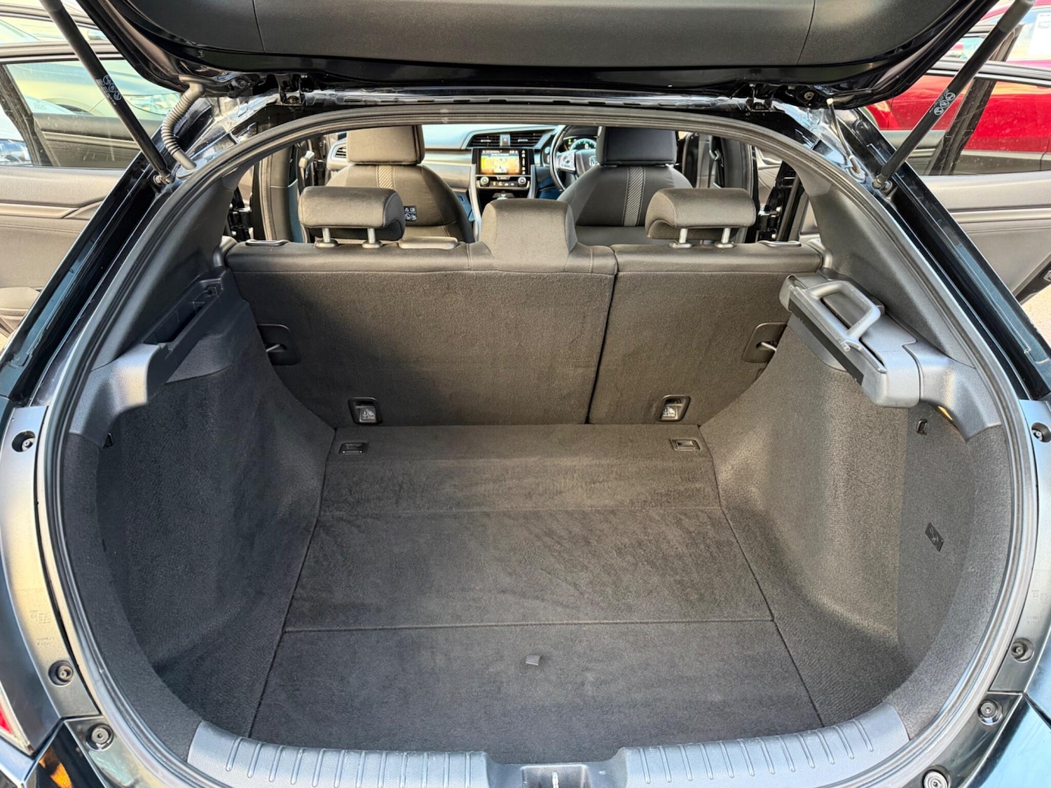 Used Honda Civic 2018 for sale - 77097817: Photo 45