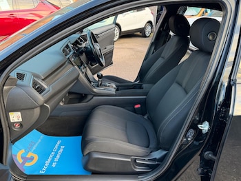 Used Honda Civic 2018 for sale - 77097817: Photo