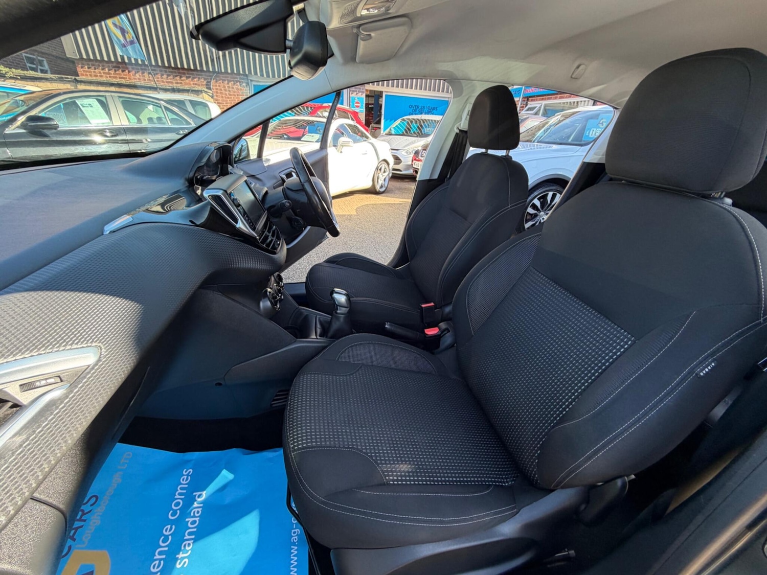 Used Peugeot 208 for sale - 77925106: Photo 32