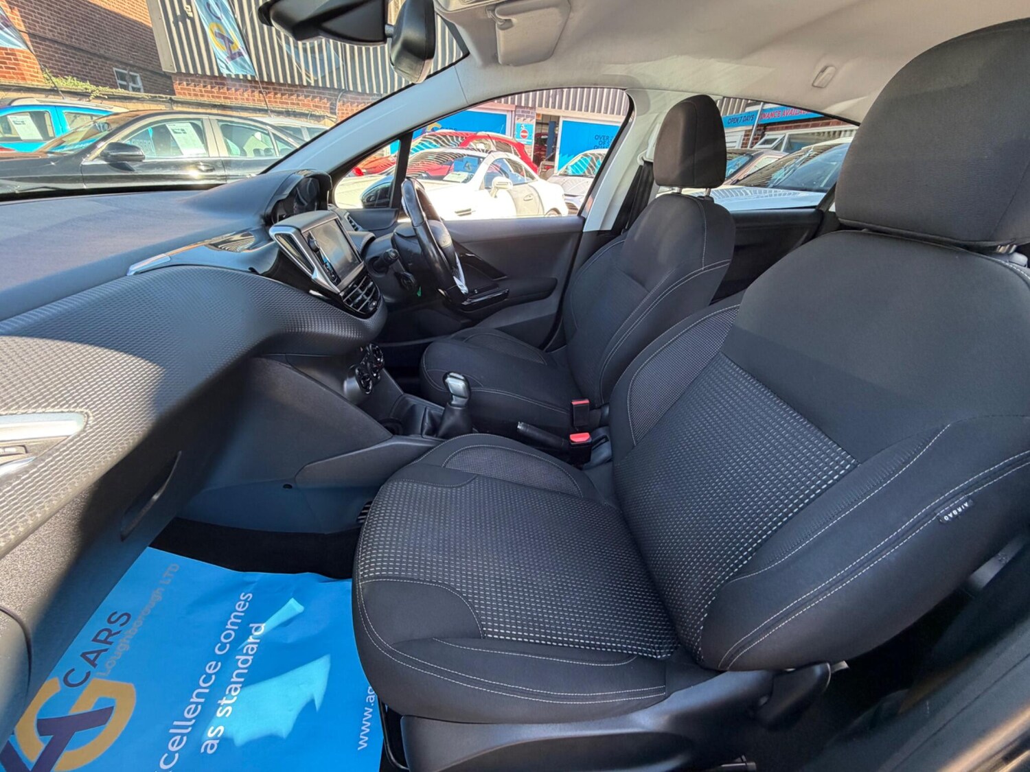 Used Peugeot 208 for sale - 77925106: Photo 37