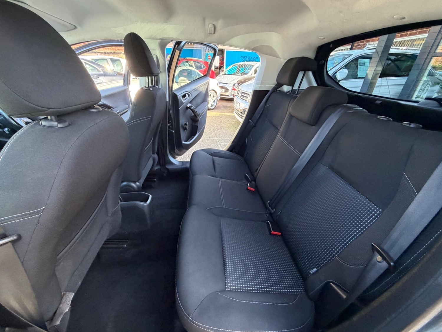 Used Peugeot 208 for sale - 77925106: Photo 5