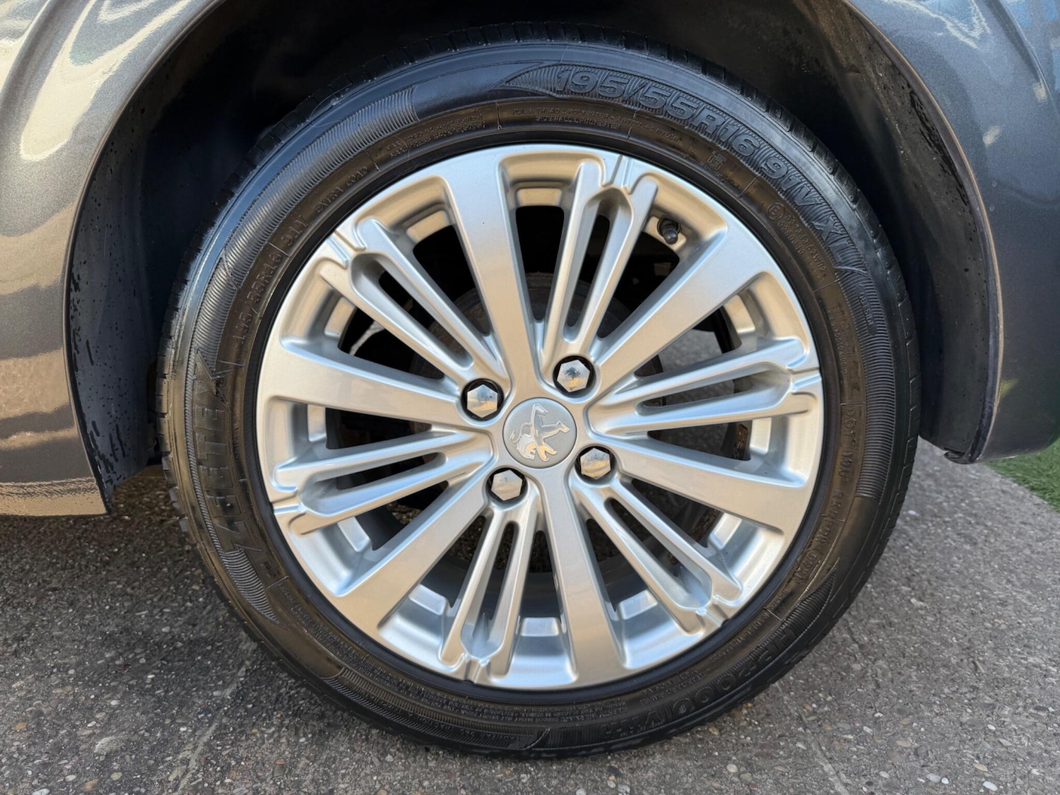 Used Peugeot 208 for sale - 77925106: Photo 62