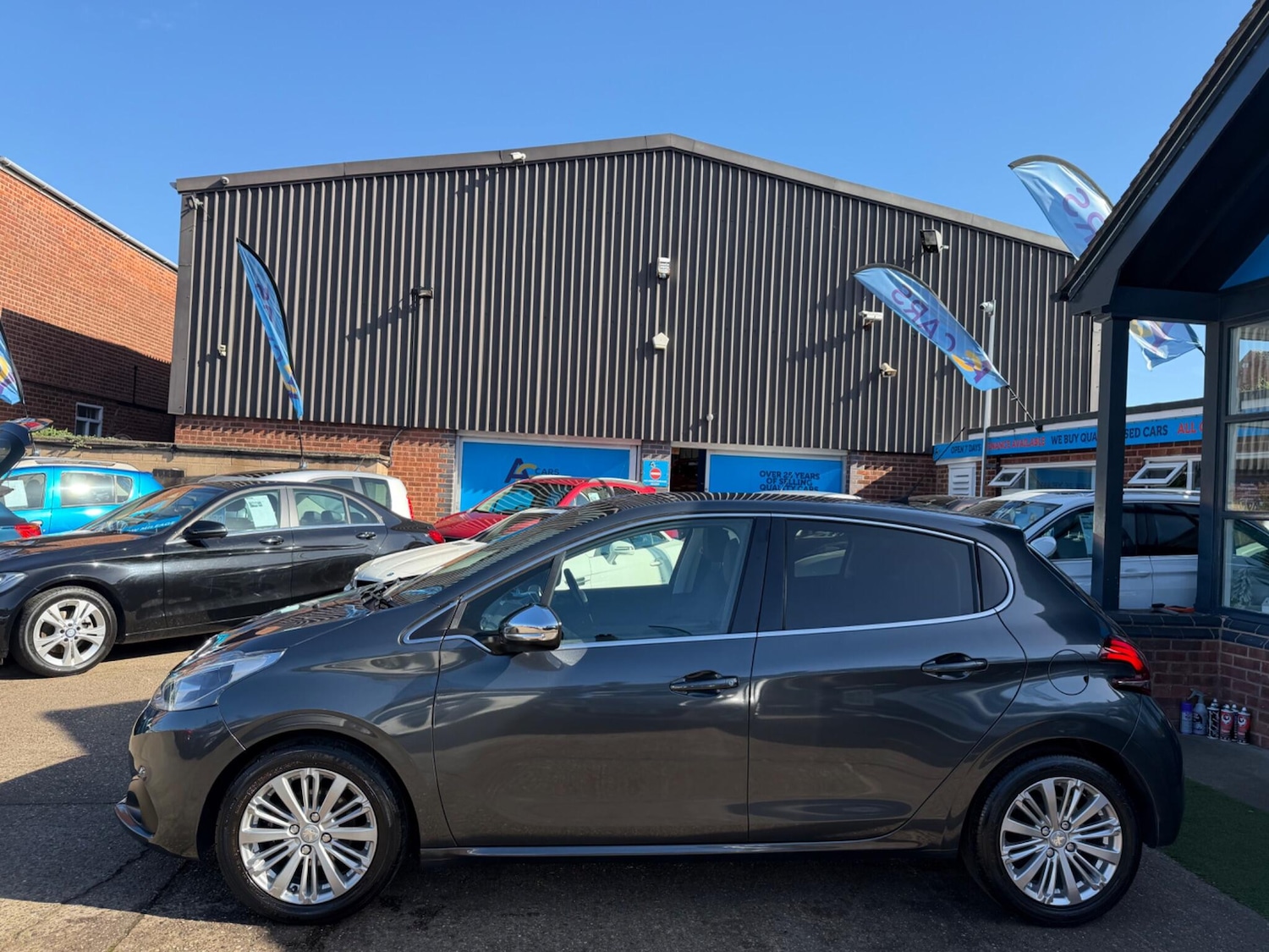 Used Peugeot 208 for sale - 77925106: Photo 8