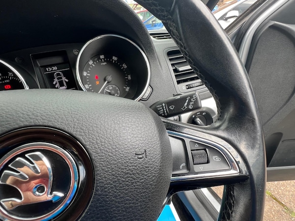Used Skoda Yeti 2015 for sale - 75563494: Photo 25