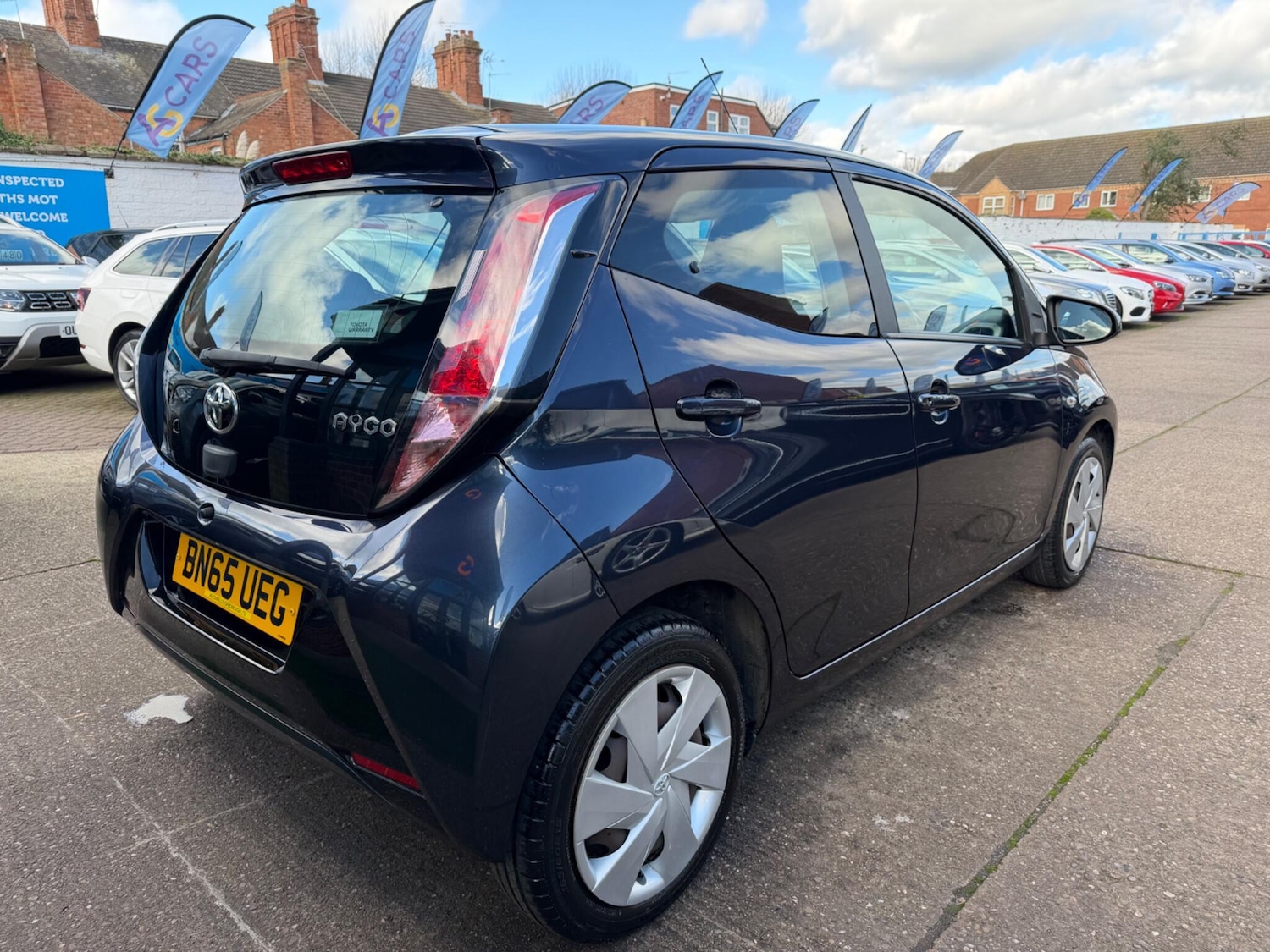Used Toyota AYGO 2015 for sale - 77823900: Photo 12