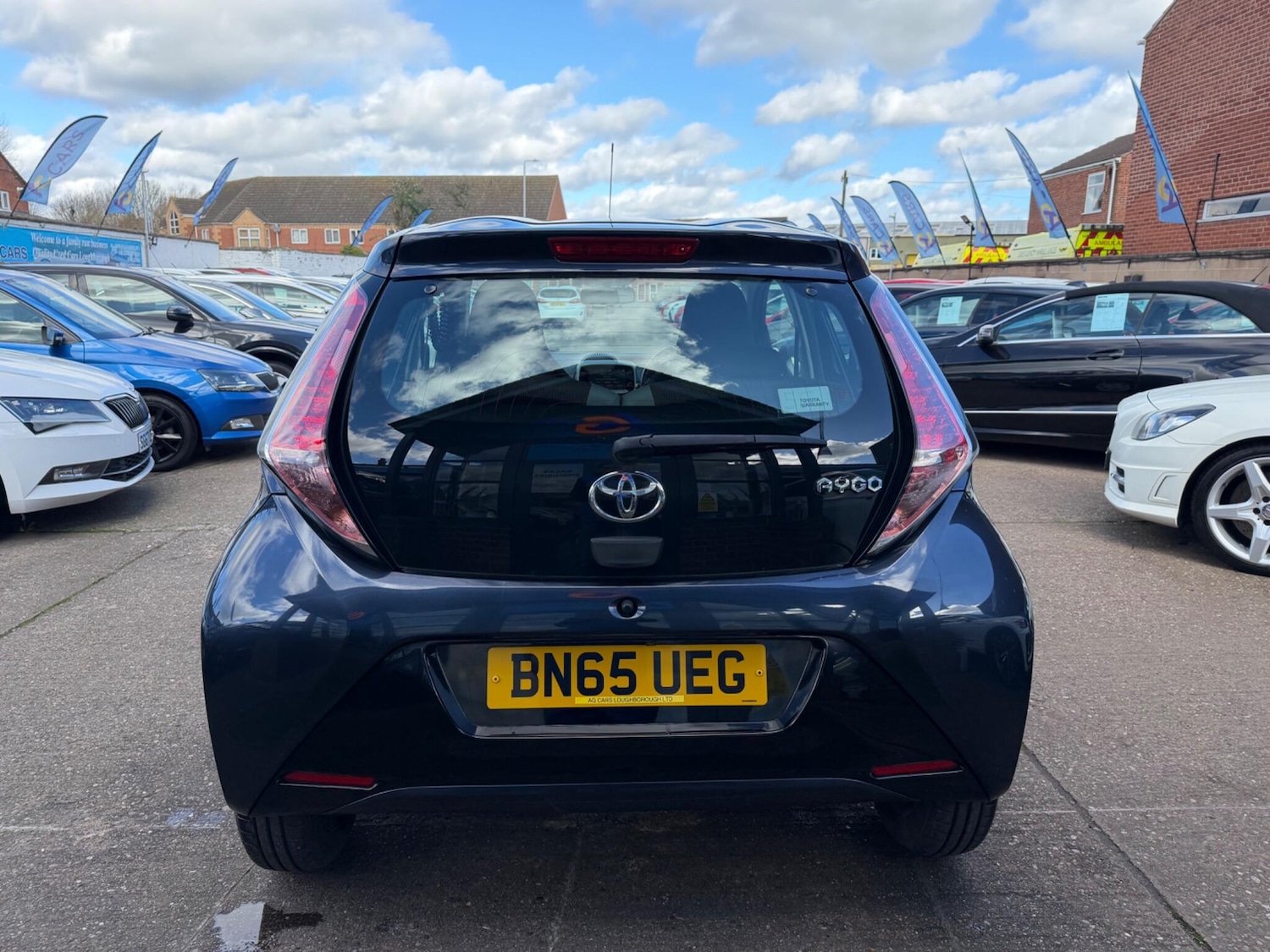 Used Toyota AYGO 2015 for sale - 77823900: Photo 13