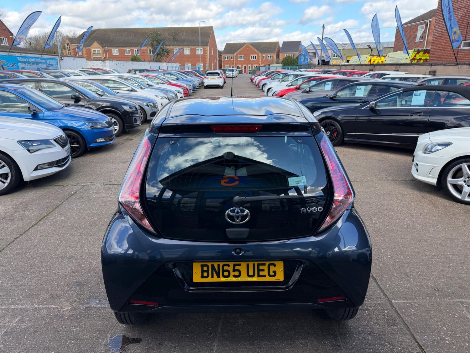 Used Toyota AYGO 2015 for sale - 77823900: Photo 16