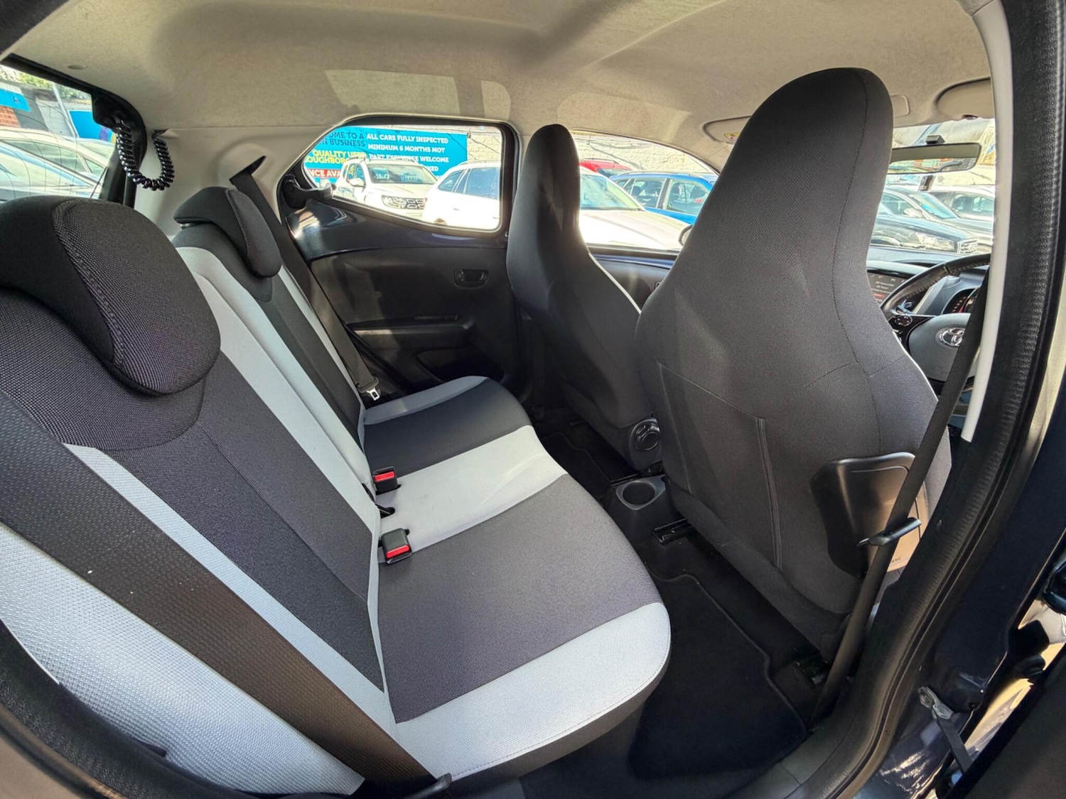 Used Toyota AYGO 2015 for sale - 77823900: Photo 28