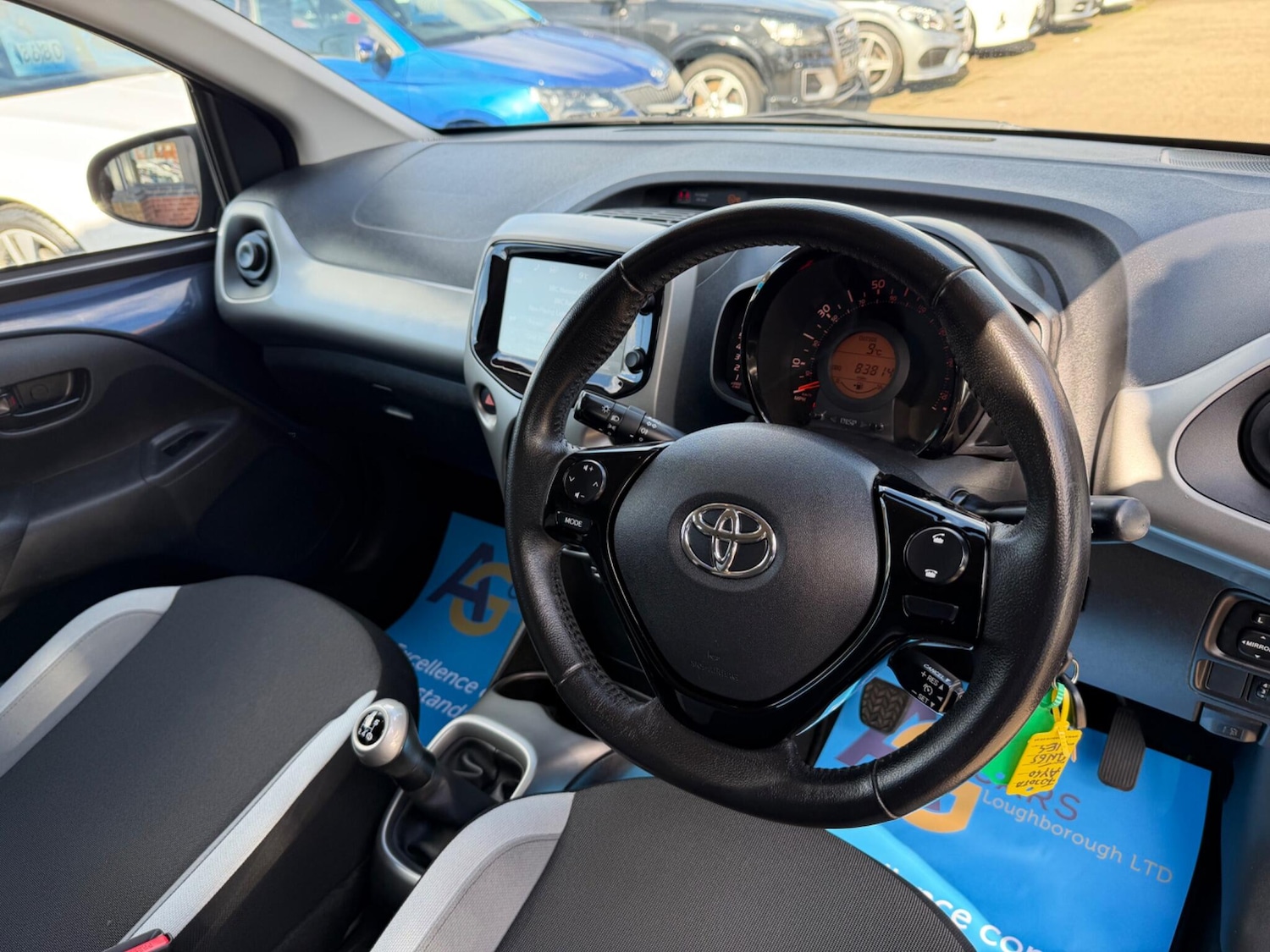 Used Toyota AYGO 2015 for sale - 77823900: Photo 3