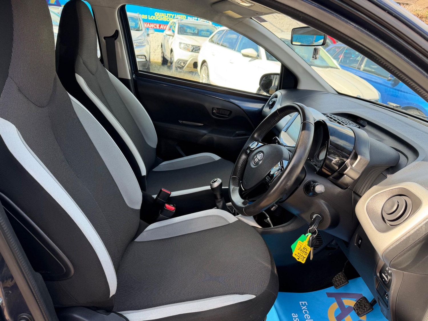 Used Toyota AYGO 2015 for sale - 77823900: Photo 30