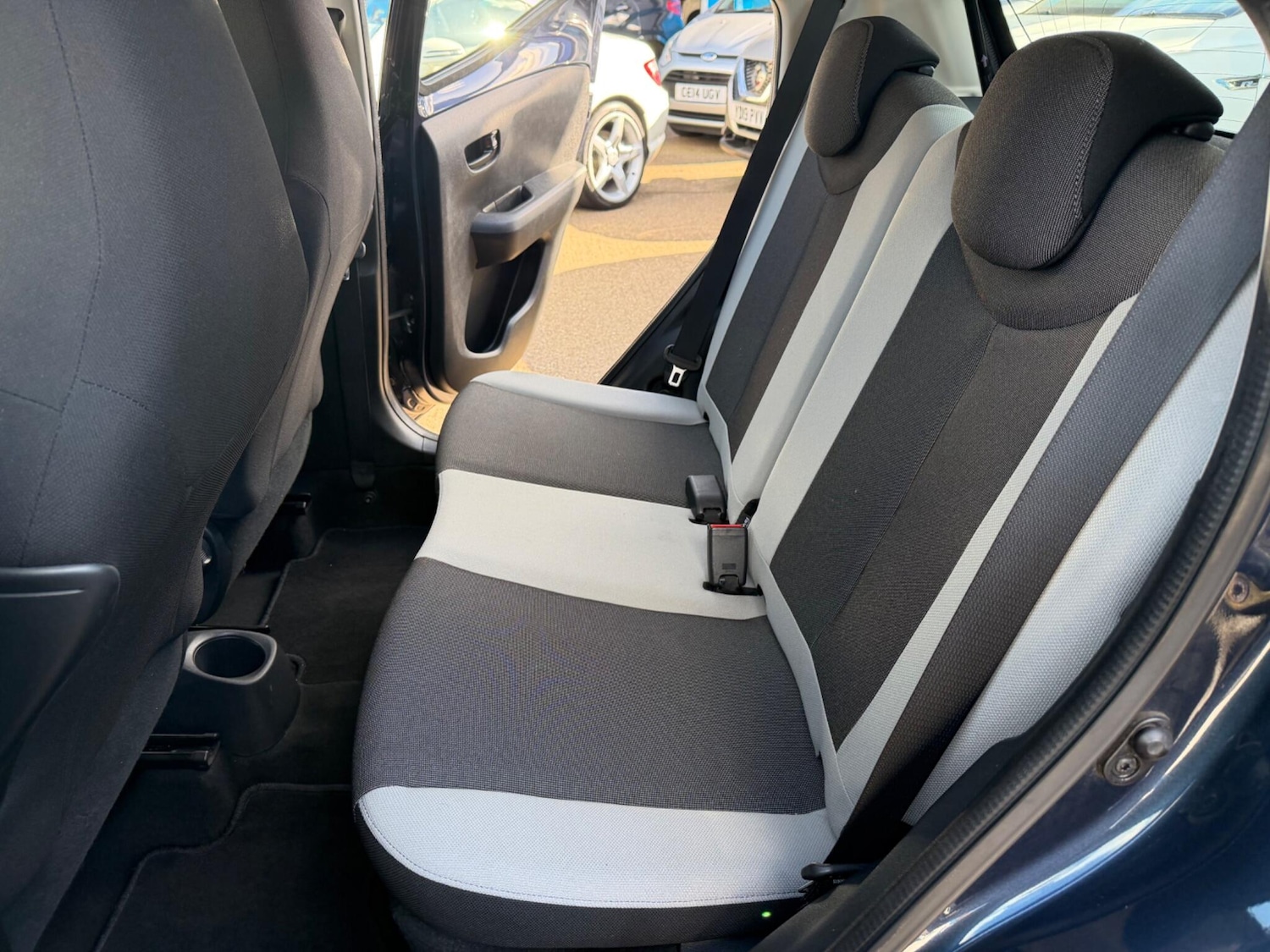 Used Toyota AYGO 2015 for sale - 77823900: Photo 32