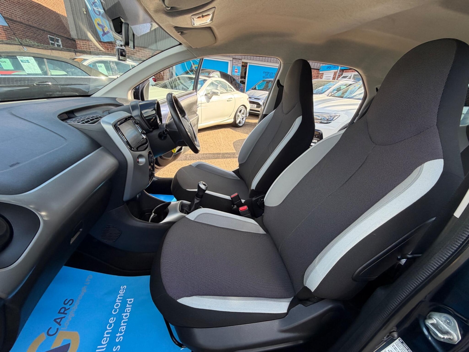 Used Toyota AYGO 2015 for sale - 77823900: Photo 36