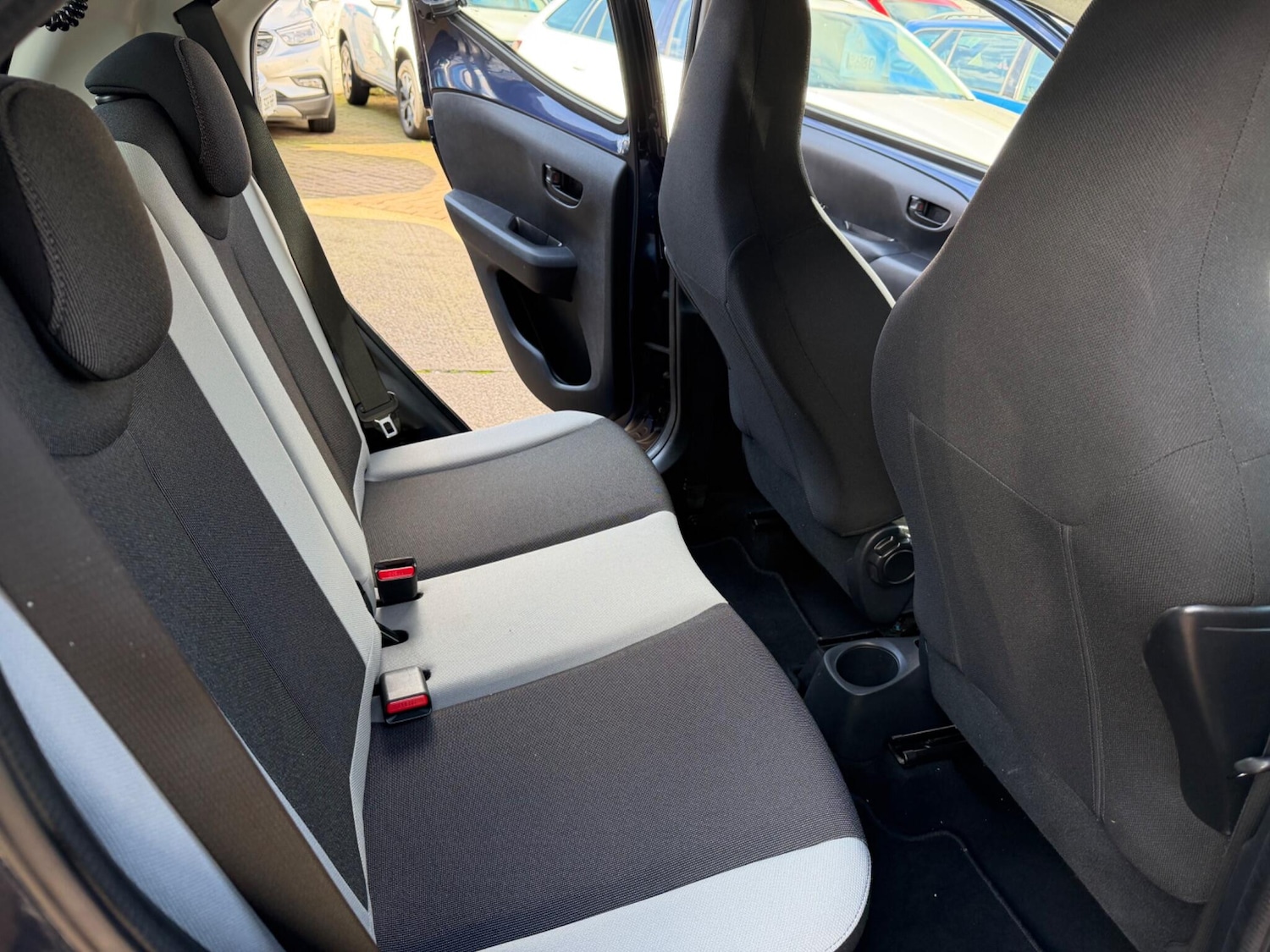 Used Toyota AYGO 2015 for sale - 77823900: Photo 37