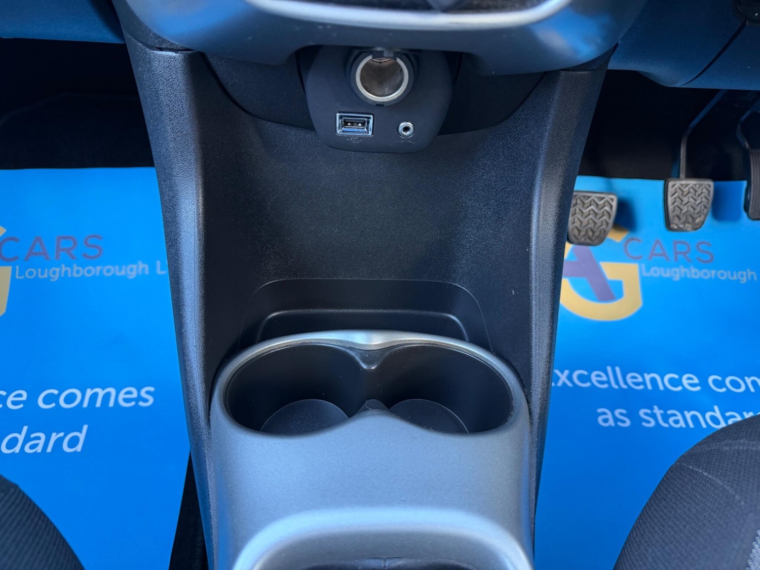 Used Toyota AYGO 2015 for sale - 77823900: Photo 43