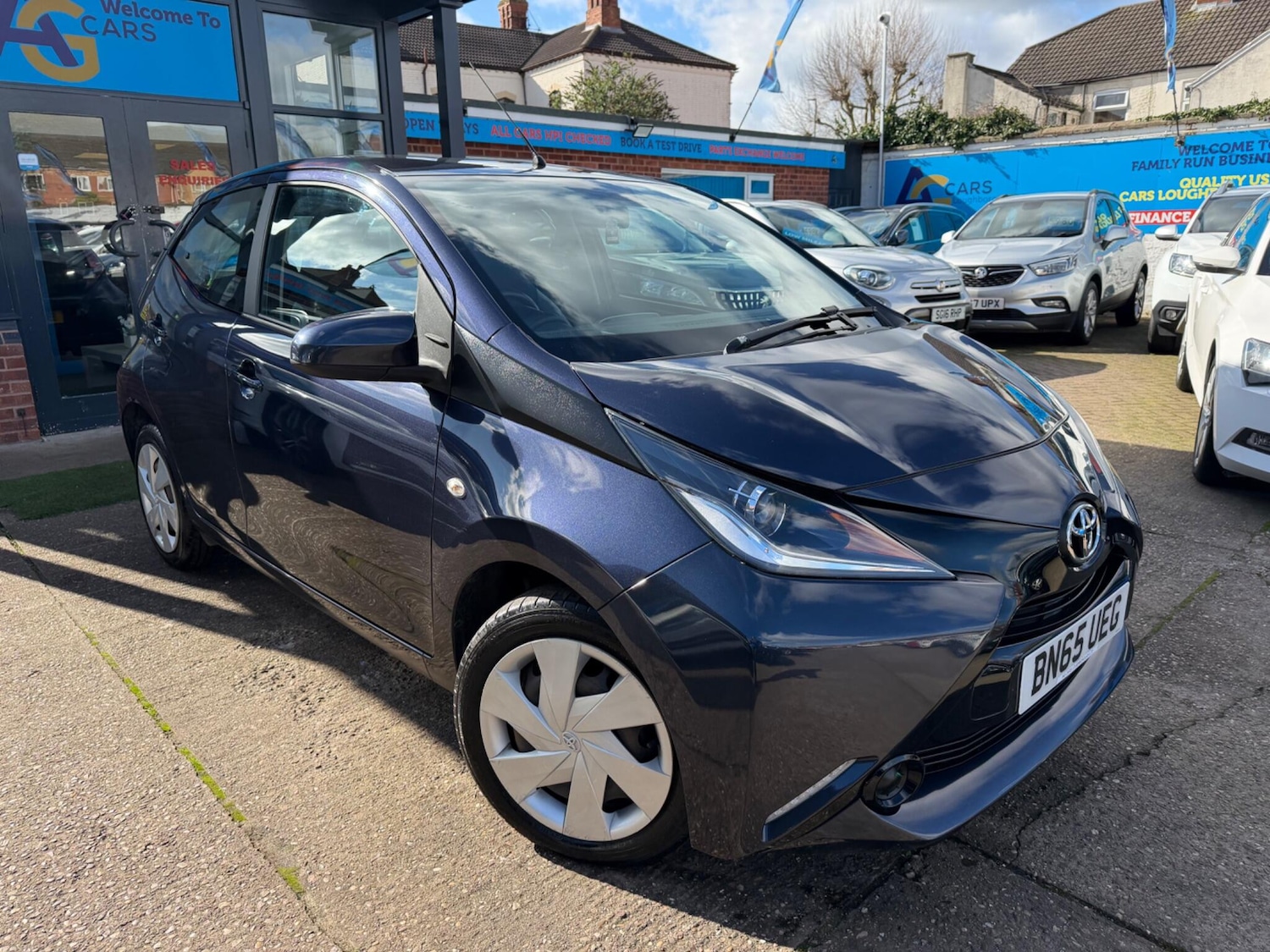 Used Toyota AYGO 2015 for sale - 77823900: Photo 51