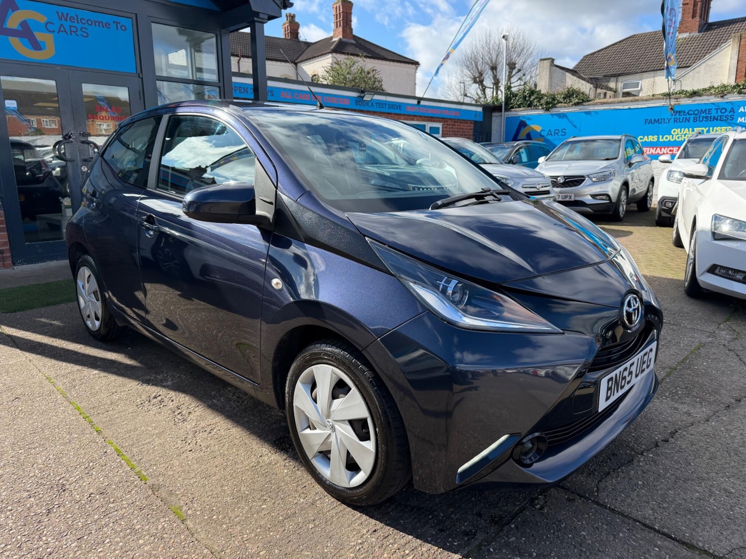Used Toyota AYGO 2015 for sale - 77823900: Photo 52