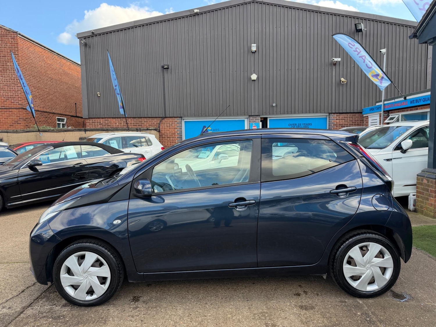 Used Toyota AYGO 2015 for sale - 77823900: Photo 53