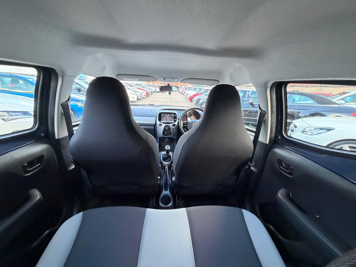 Used Toyota AYGO 2015 for sale - 77823900: Photo 59