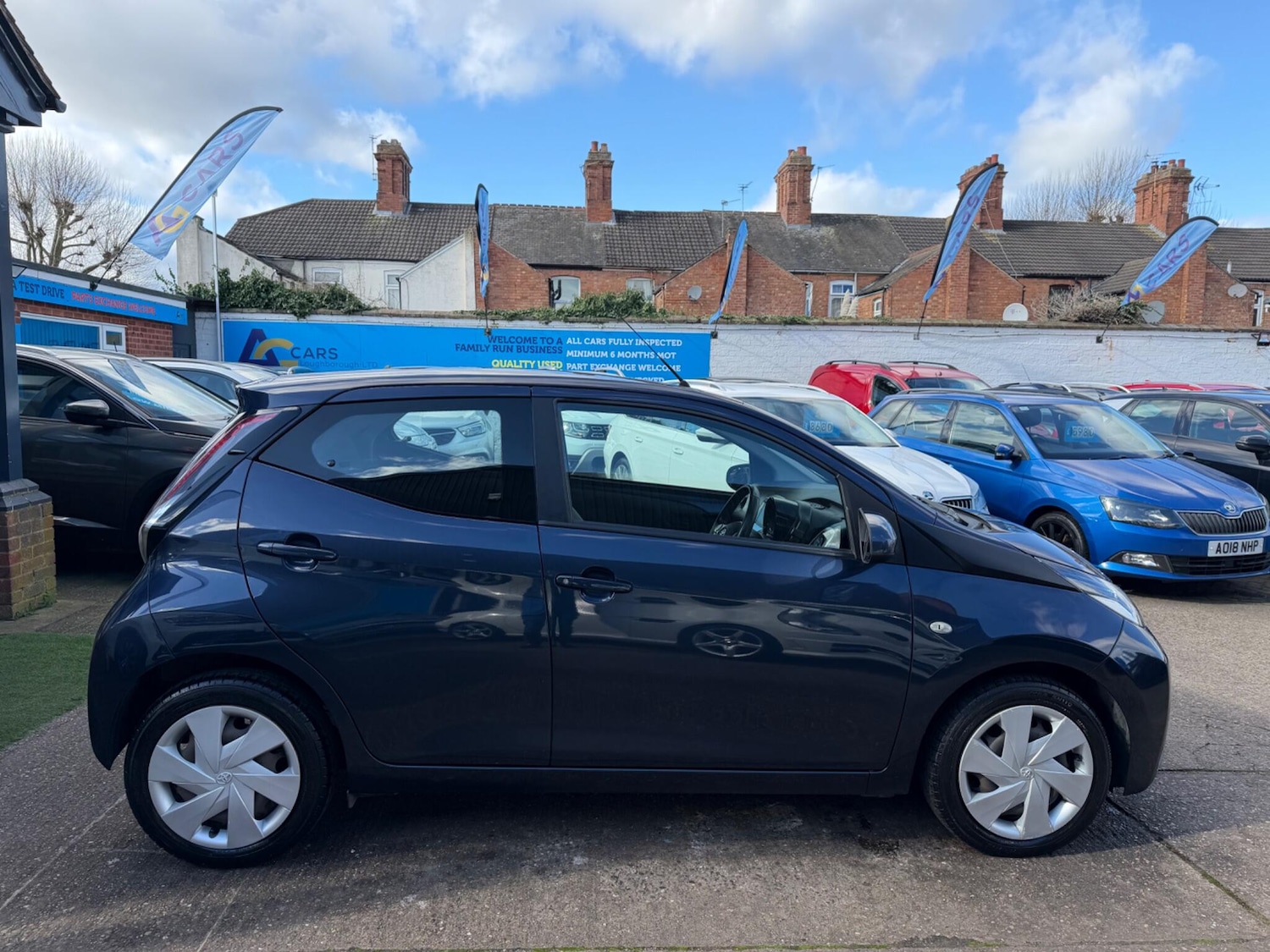 Used Toyota AYGO 2015 for sale - 77823900: Photo 7