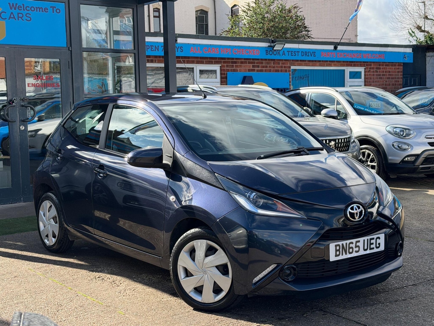 Used Toyota AYGO 2015 for sale - 77823900: Photo 9
