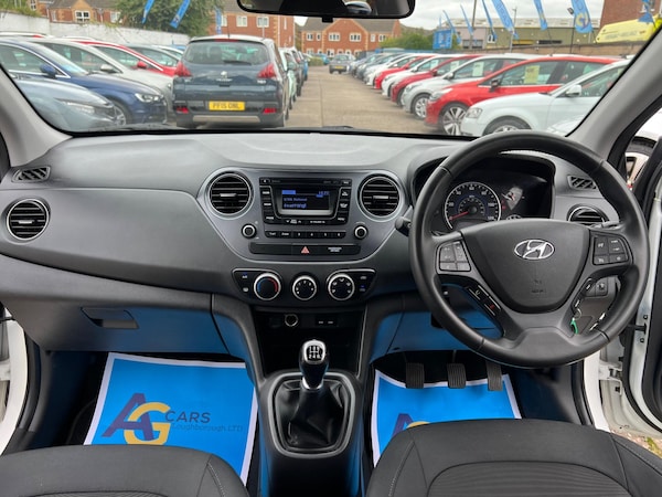 Used Hyundai i10 2018 for sale - 75531191: Photo 2