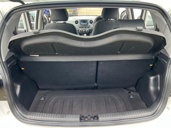 Used Hyundai i10 2018 for sale - 75531191: Photo 50