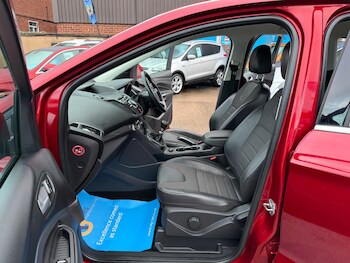 Used Ford Kuga 2015 for sale - 77242649: Photo