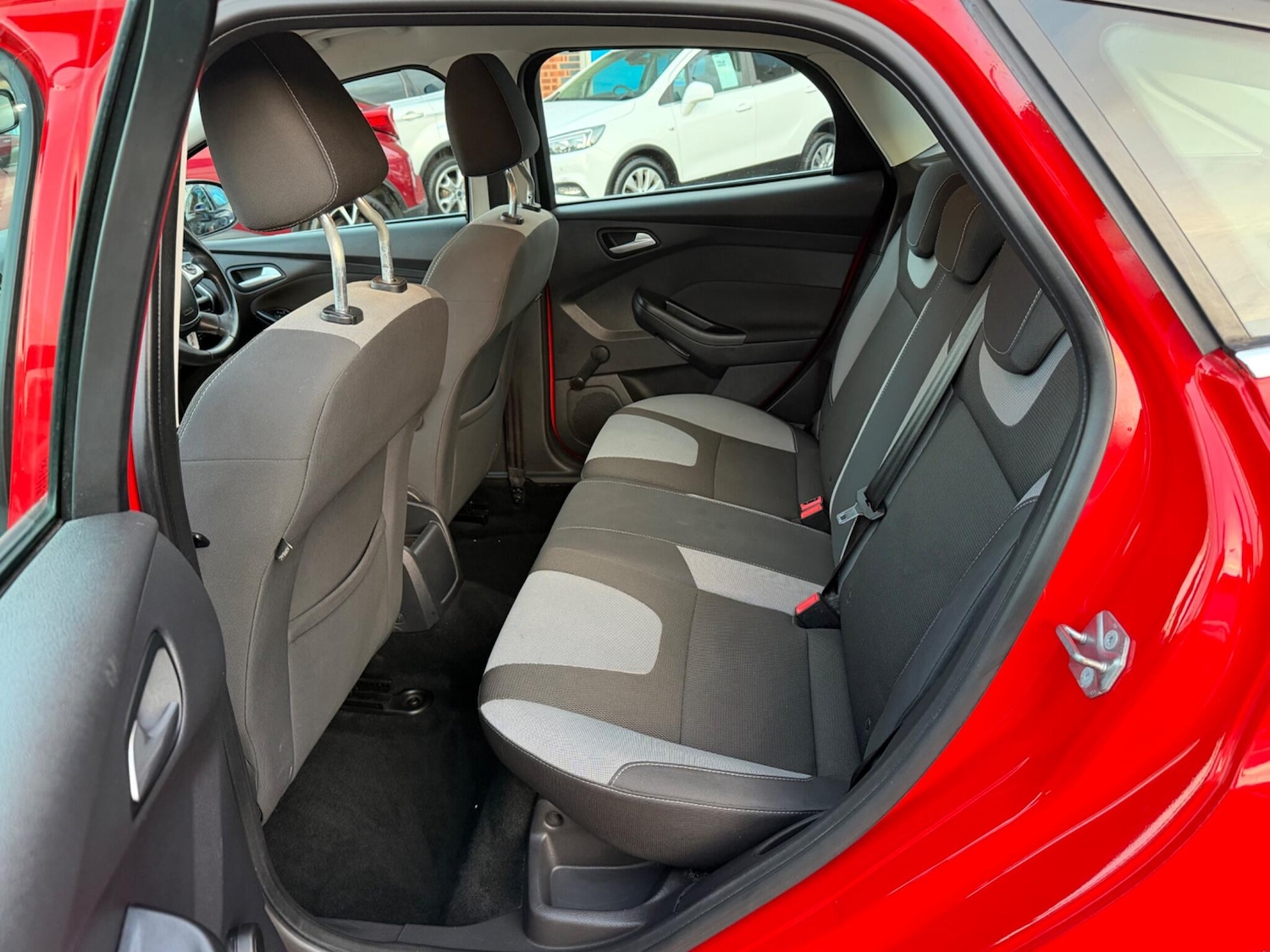 Used Ford Focus 2013 for sale - 77130852: Photo 31