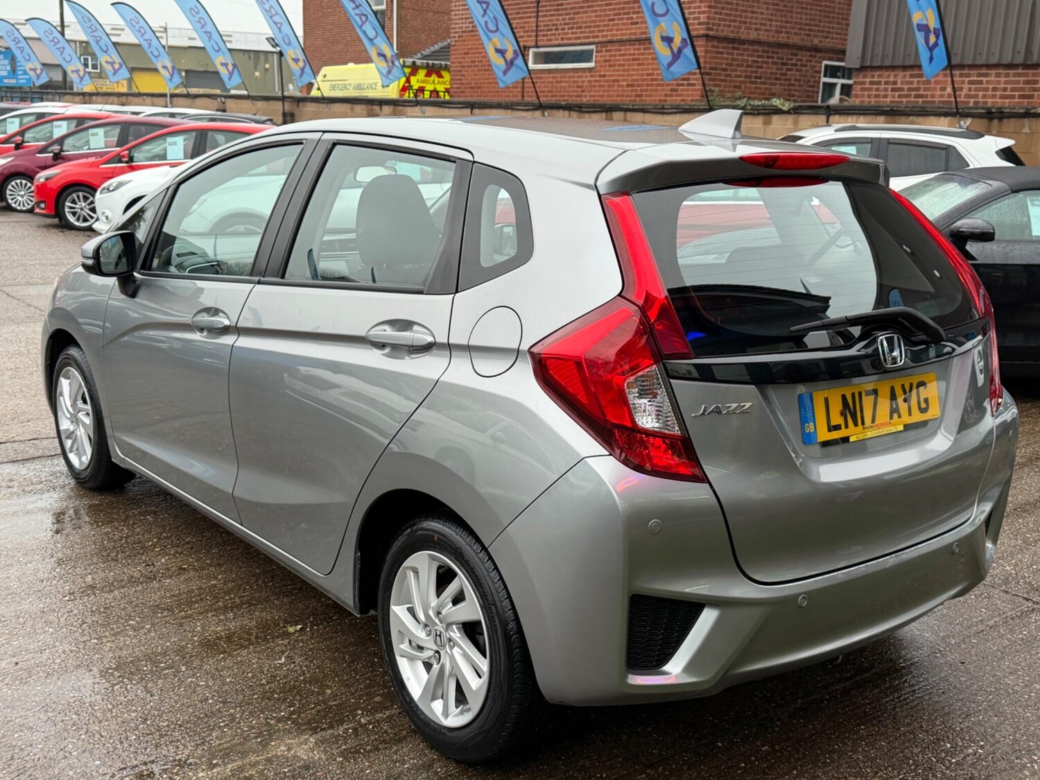 Used Honda Jazz 2017 for sale - 77479336: Photo 11
