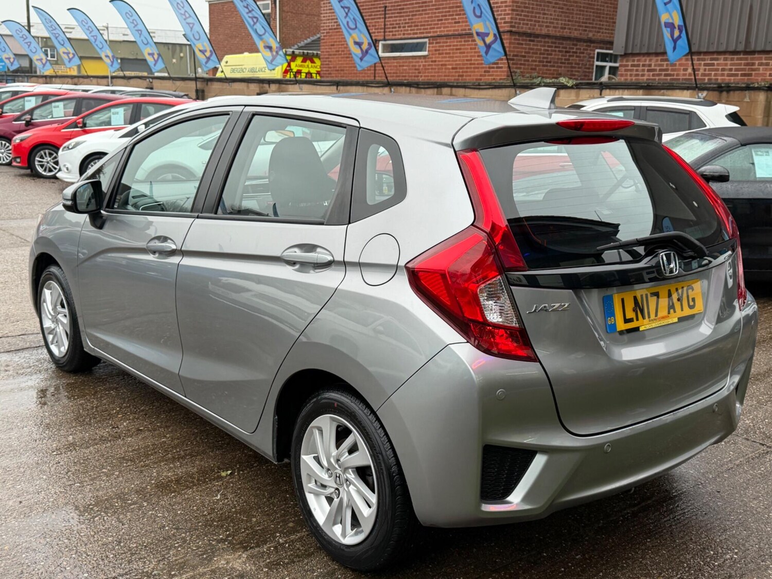 Used Honda Jazz 2017 for sale - 77479336: Photo 16