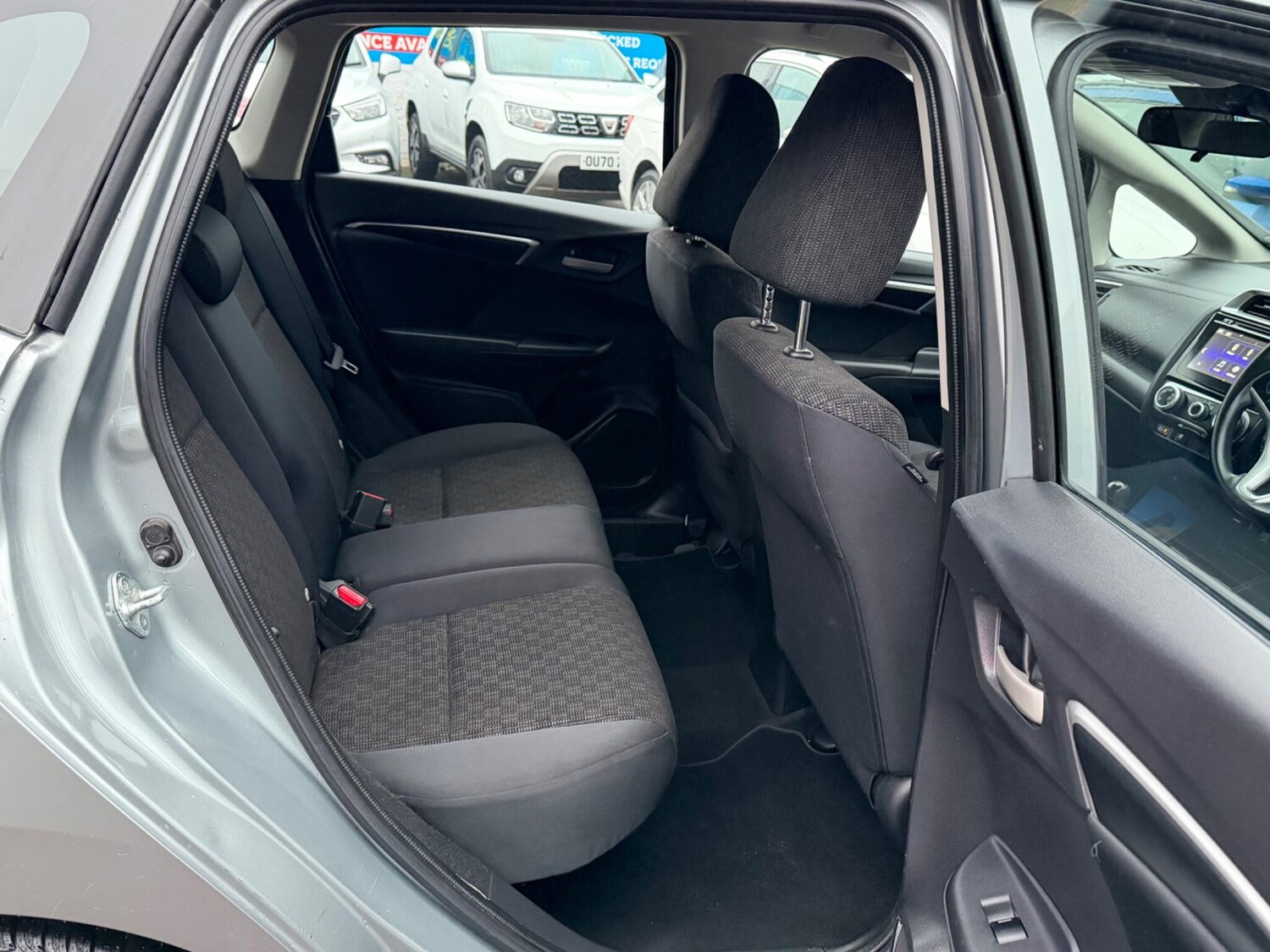 Used Honda Jazz 2017 for sale - 77479336: Photo 33