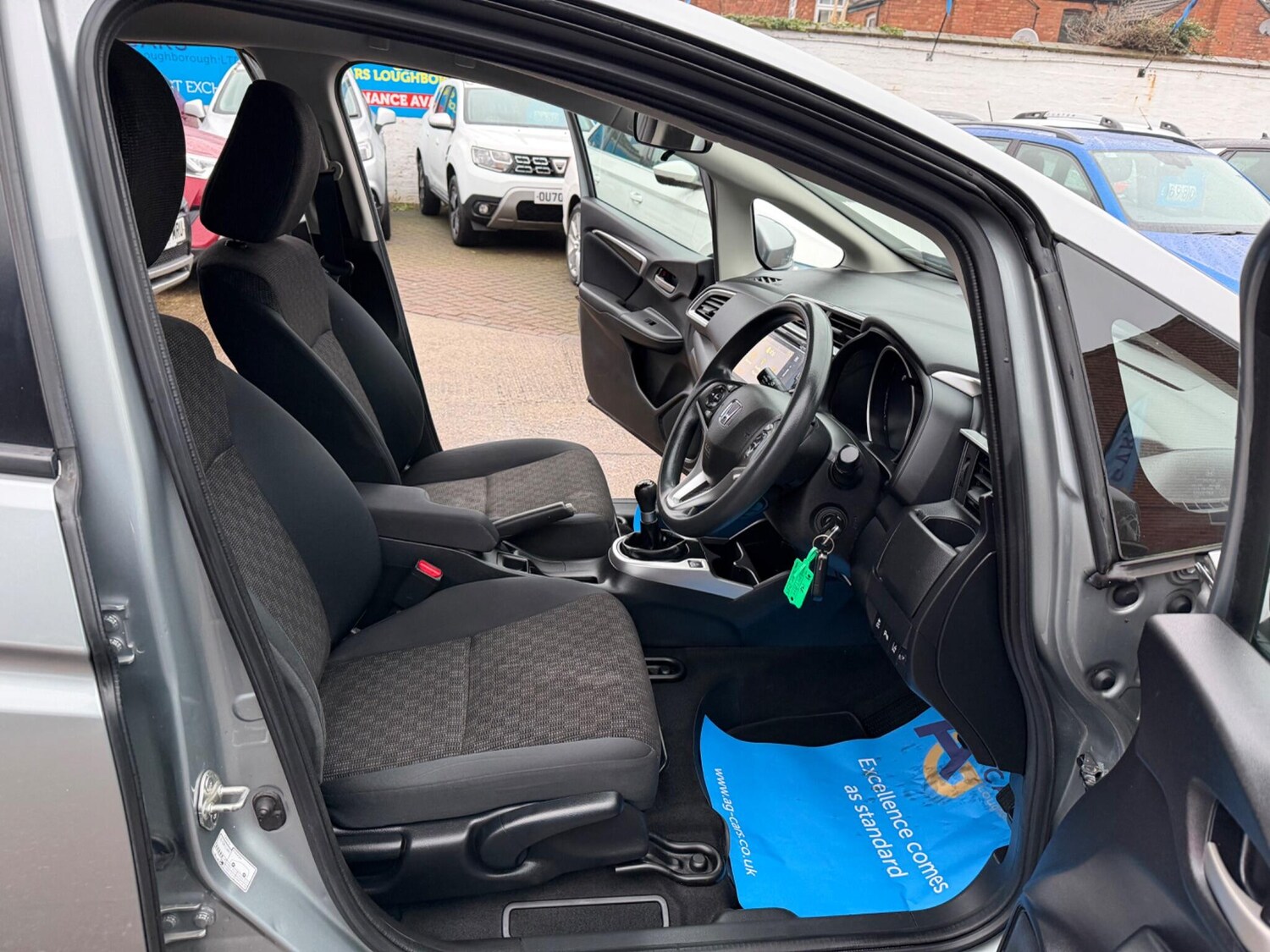 Used Honda Jazz 2017 for sale - 77479336: Photo 38