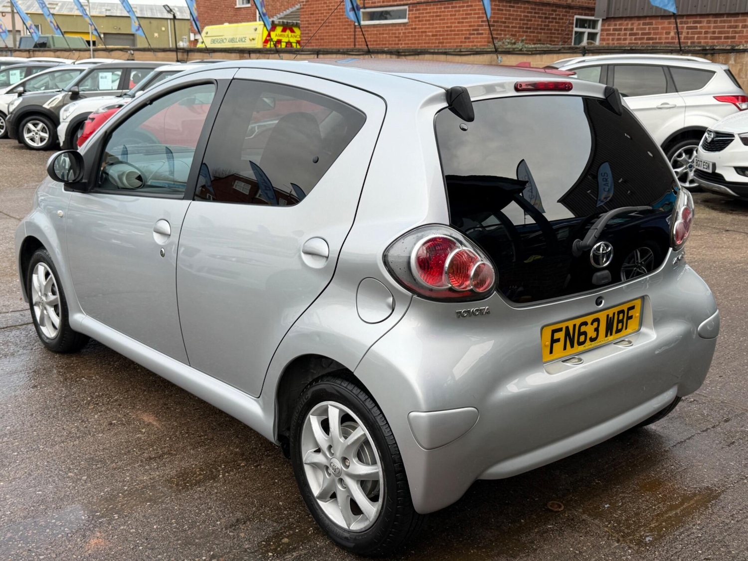 Used Toyota AYGO 2013 for sale - 77108837: Photo 16