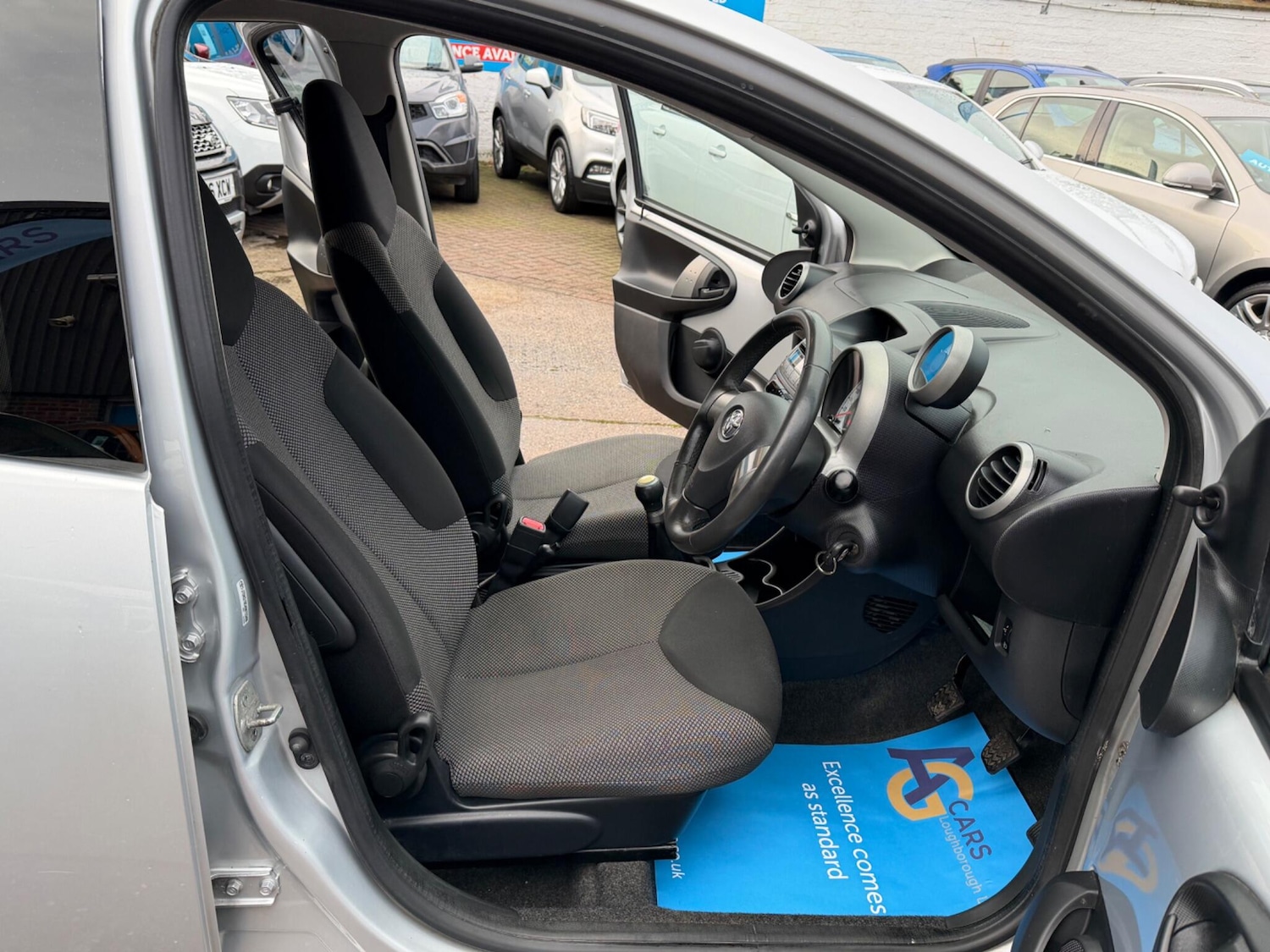 Used Toyota AYGO 2013 for sale - 77108837: Photo 26