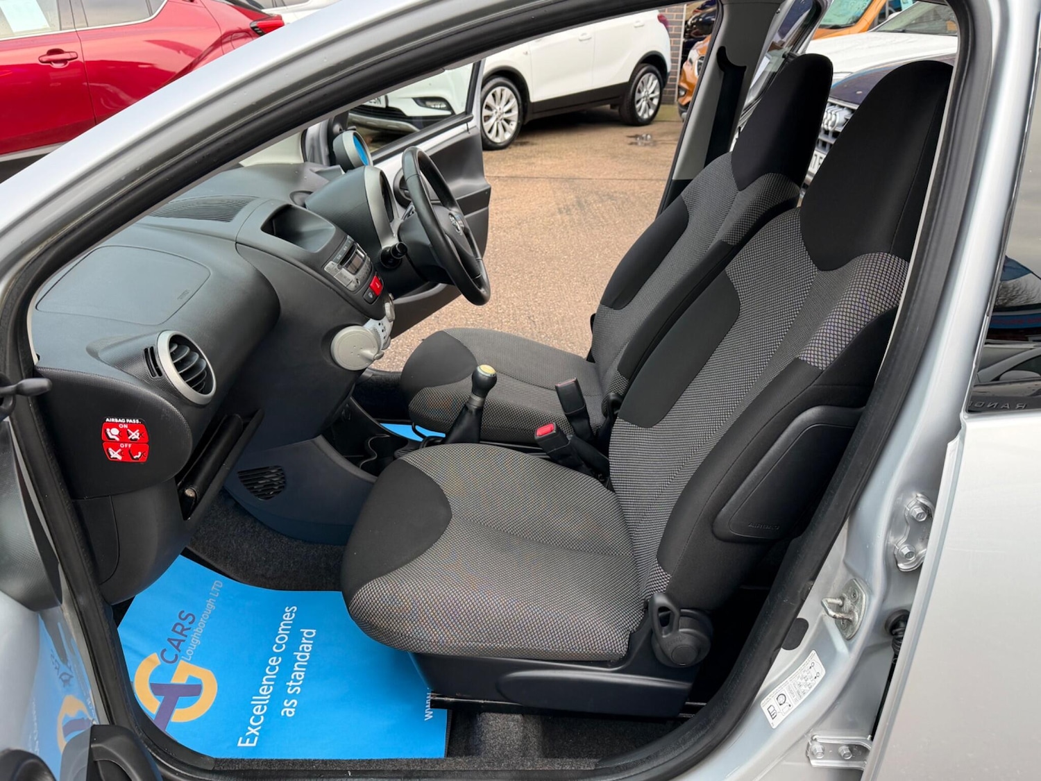 Used Toyota AYGO 2013 for sale - 77108837: Photo 4