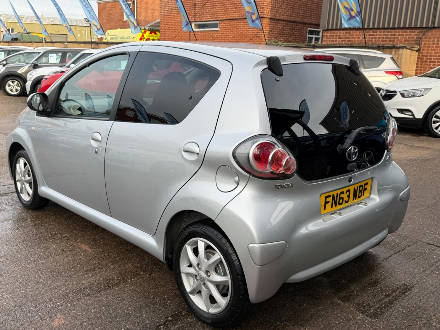 Used Toyota AYGO 2013 for sale - 77108837: Photo 43