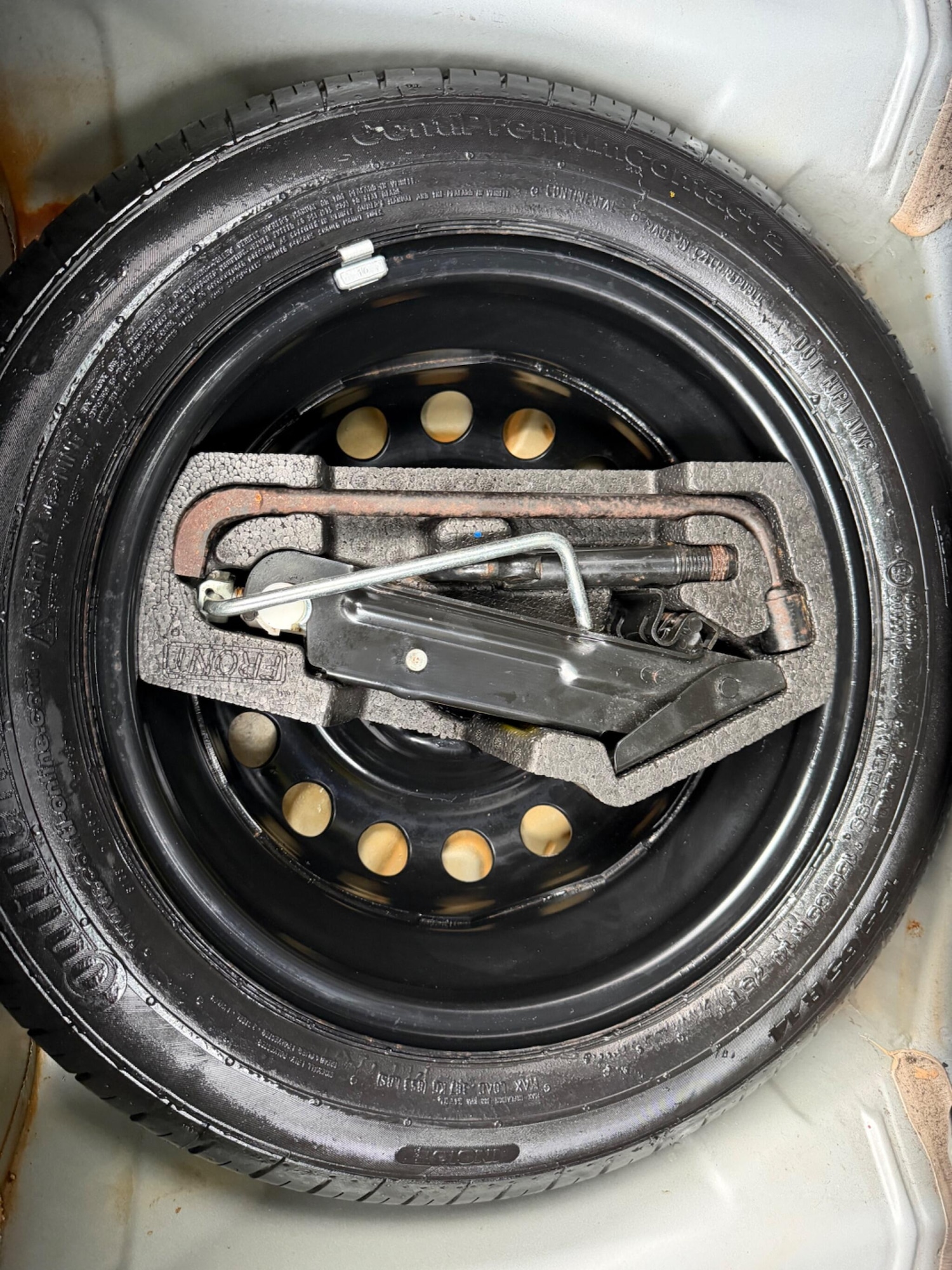 Used Toyota AYGO 2013 for sale - 77108837: Photo 48