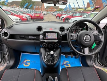 Used Mazda Mazda2 2014 for sale - 75577883: Photo
