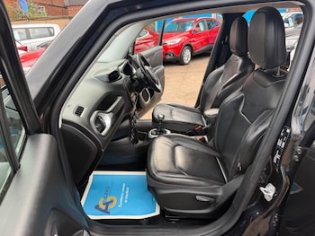 Used Jeep Renegade 2015 for sale - 79521195: Photo