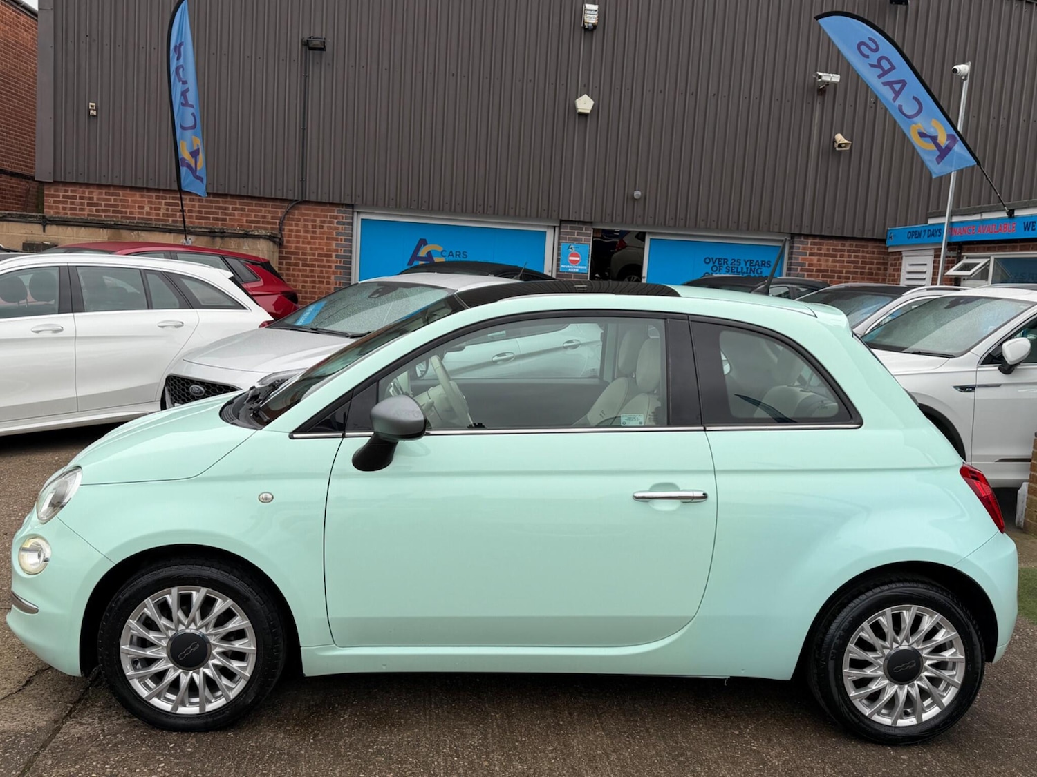Used Fiat 500 2016 for sale - 77783800: Photo 32