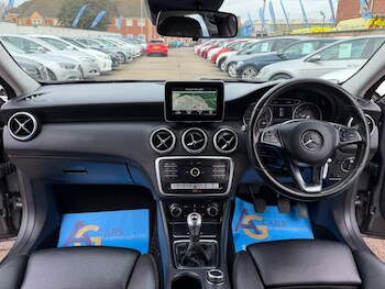 Used Mercedes-Benz A-Class 2017 for sale - 77637652: Photo